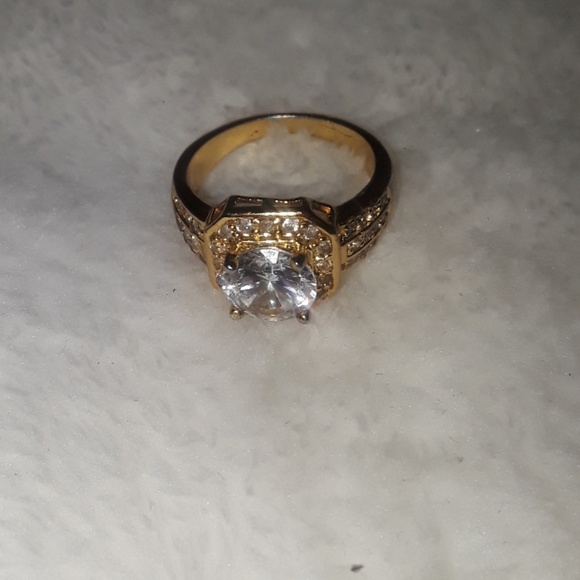 Gold plated Ring - Picture 4 of 8